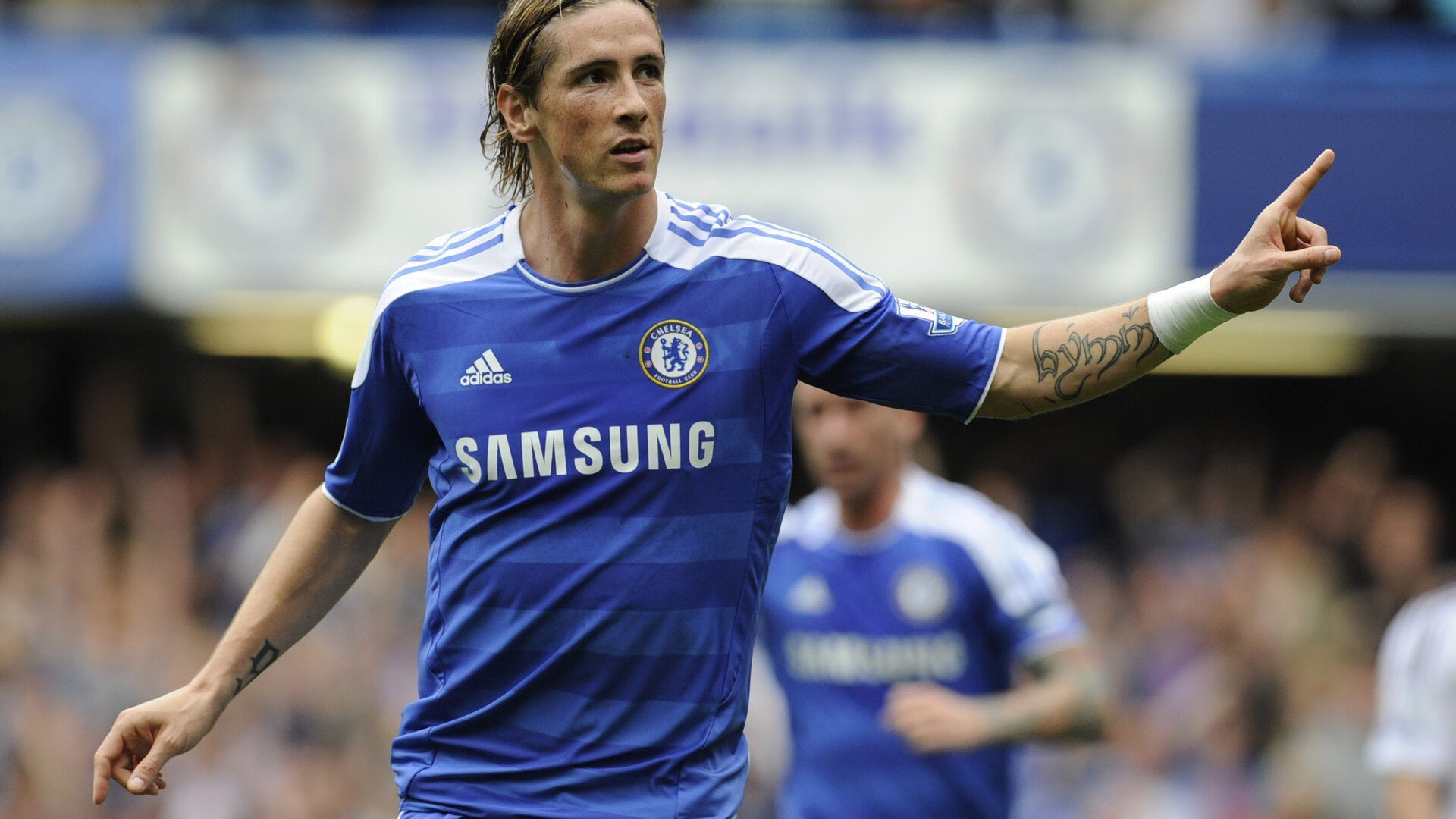 九游体育网页入口-碰撞危机：赛场出人意料的意外瞬间，碰撞大赛下载安装