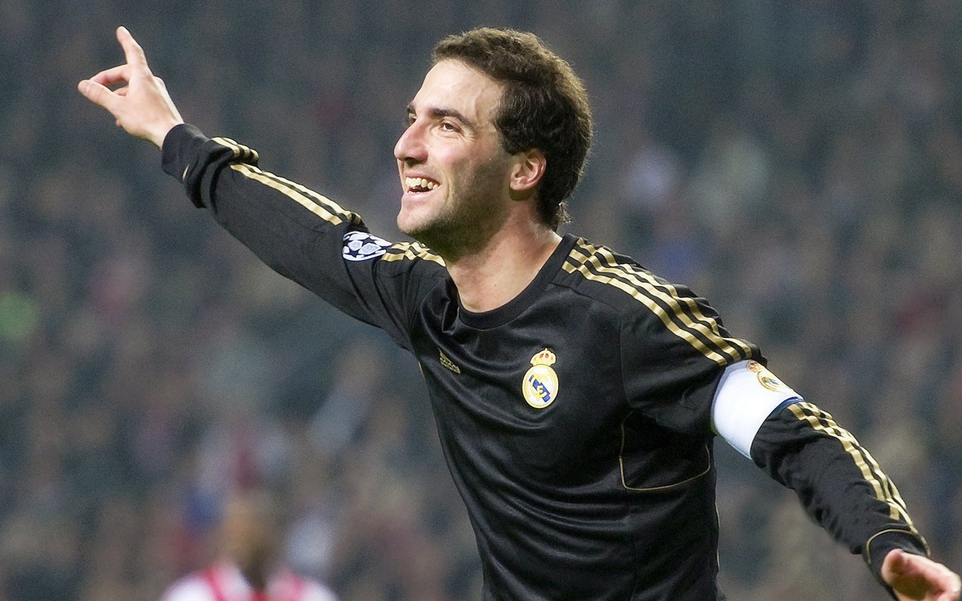 足球游戏内容与联赛深度联动打造IP化运营，足球游戏网络